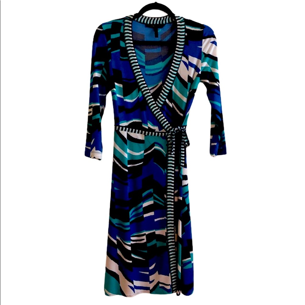 BCBG MaxAzria Blues and Green wrap knee length dress Sz S